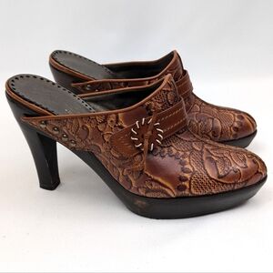Isabella Fiore Platform Clogs Leather Floral Embossed Cowgirl Boho Western 6